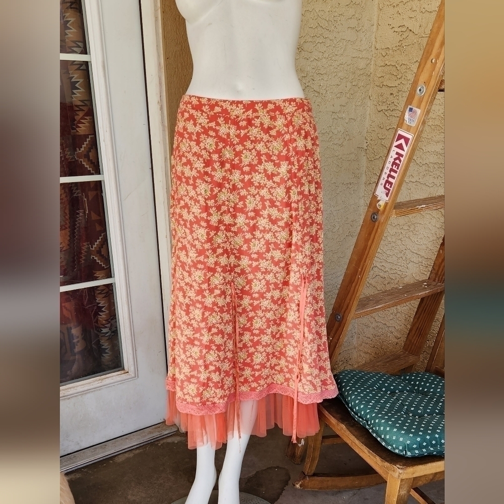 April Cornell Floral Skirt w/ Tulle Underskirt and Satin Pull Ribbon Ruching - Picture 6 of 12